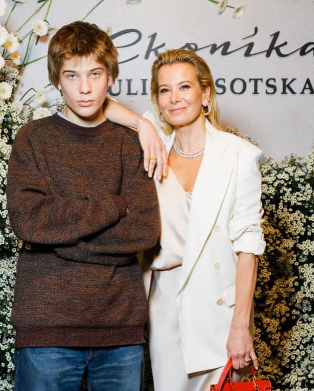 Петр Кончаловский сын Юлии Высоцкой с мамой