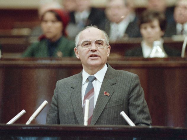Михаил Горбачев в КПСС